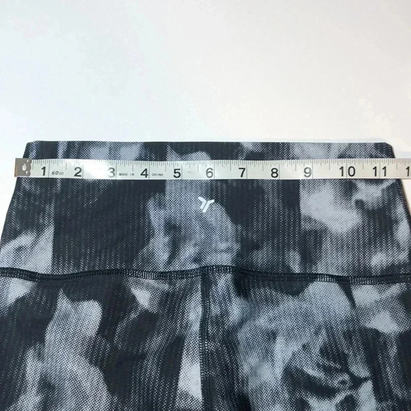 OLD NAVY Active Powersoft High-Rise Go-Dry Leggings - Picture 6 of 10